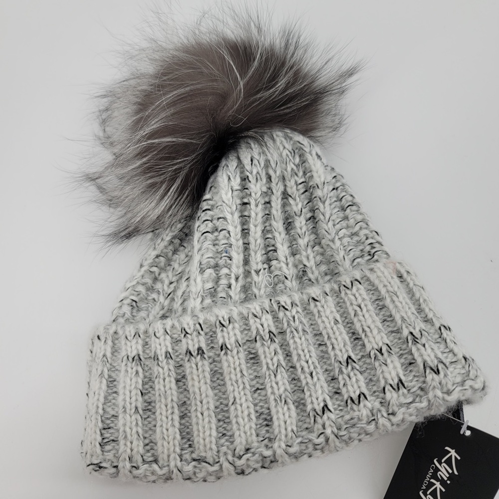 Kyi Kyi Faux Fur Pom Gray Chunky Knit Cuffed Beanie One Size